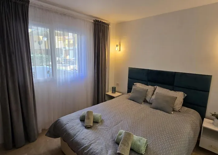 Paula Punta Prima Apartment